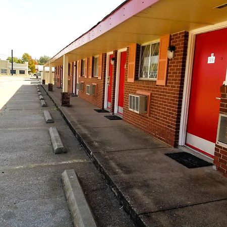 Americas Best Value Inn Arkansas City Exterior photo